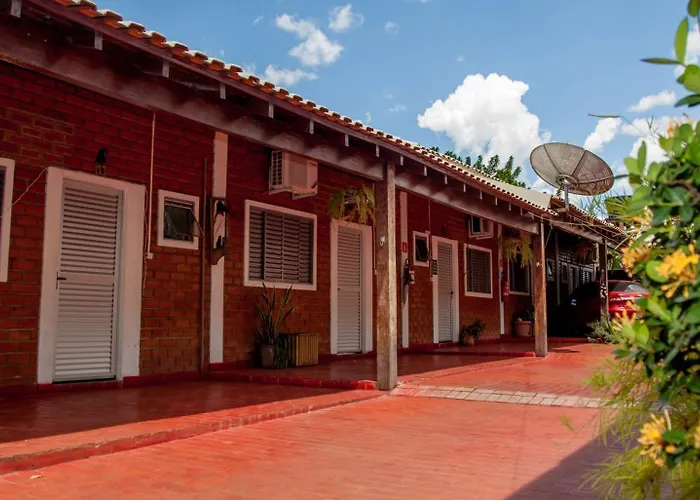 Pousada SucuriPousada